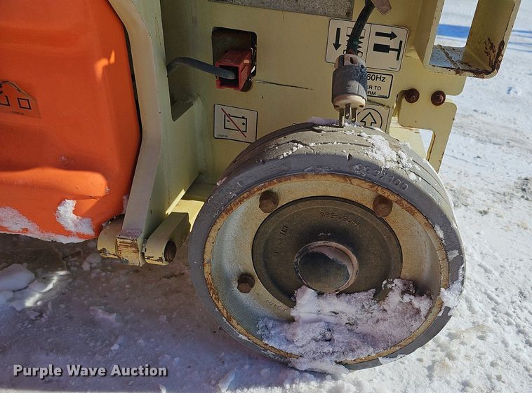 image for item DK0499 2012 JLG 1930ES  scissor lift