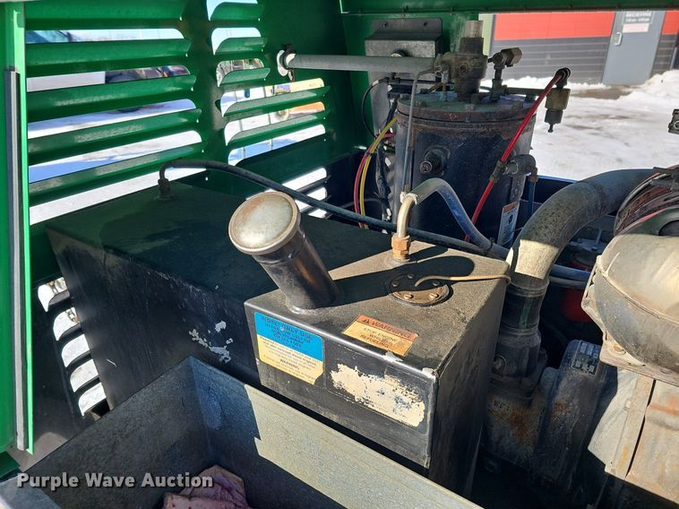 image for item DK0500 2014 Sullivan Palatek D185PDZSB  air compressor