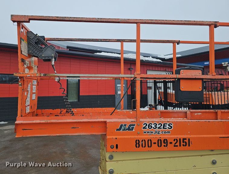 image for item DK0505 2016 JLG 2632ES  scissor lift