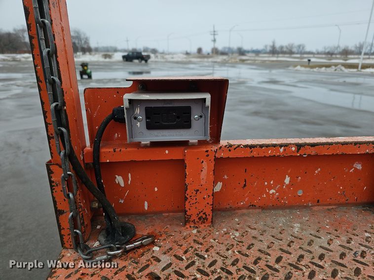 image for item DK0505 2016 JLG 2632ES  scissor lift