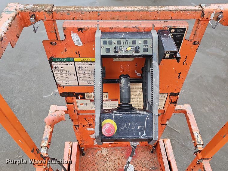 image for item DK0505 2016 JLG 2632ES  scissor lift