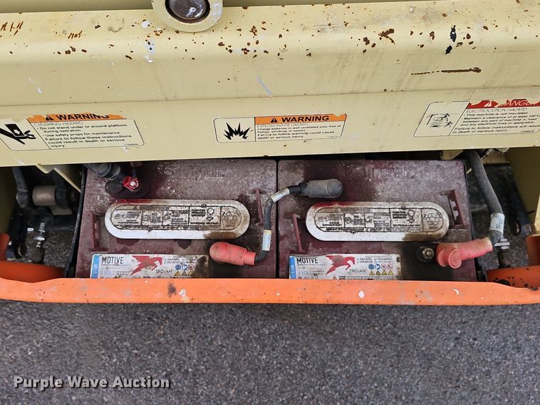 image for item DK0505 2016 JLG 2632ES  scissor lift