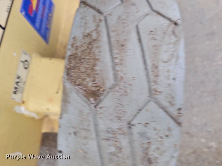 image for item DK0505 2016 JLG 2632ES  scissor lift