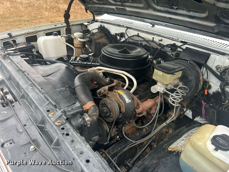 image for item DN0650 1986 GMC Sierra 1500  pickup truck