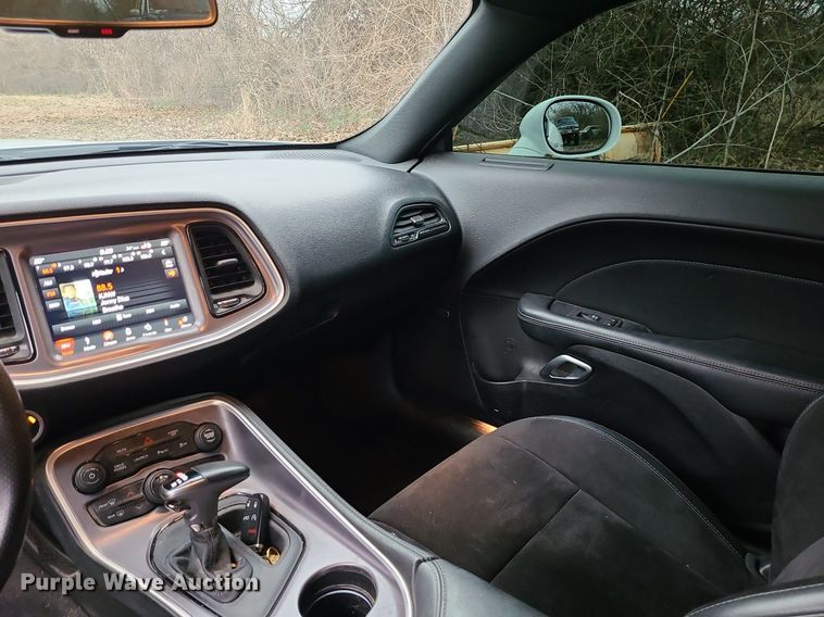 image for item DN8300 2019 Dodge Challenger Scat Pack