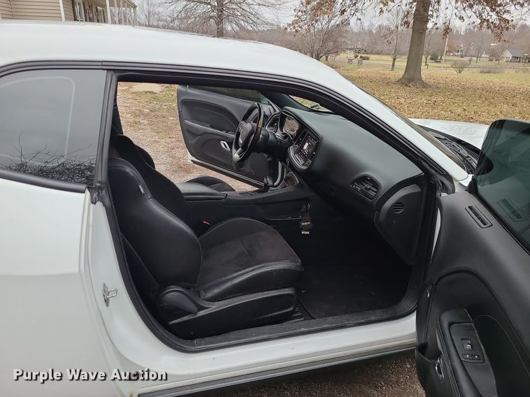 image for item DN8300 2019 Dodge Challenger Scat Pack