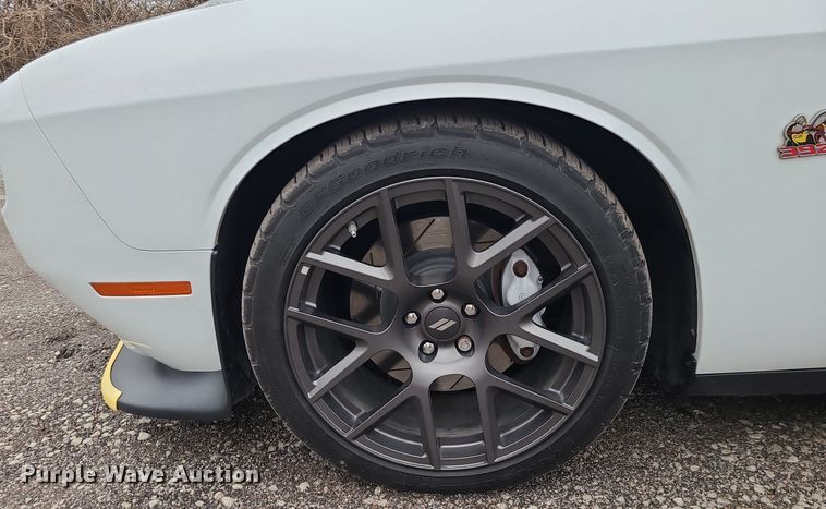 image for item DN8300 2019 Dodge Challenger Scat Pack
