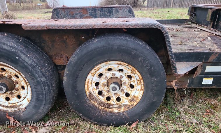 image for item DN8301 2006 Midsota Versadump  utility trailer