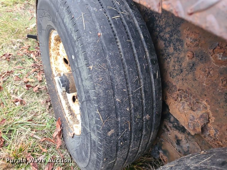 image for item DN8301 2006 Midsota Versadump  utility trailer