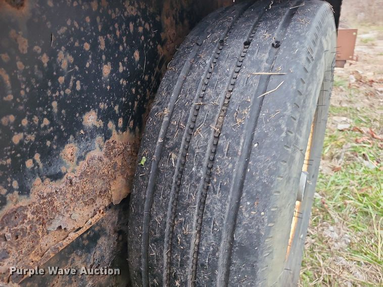 image for item DN8301 2006 Midsota Versadump  utility trailer