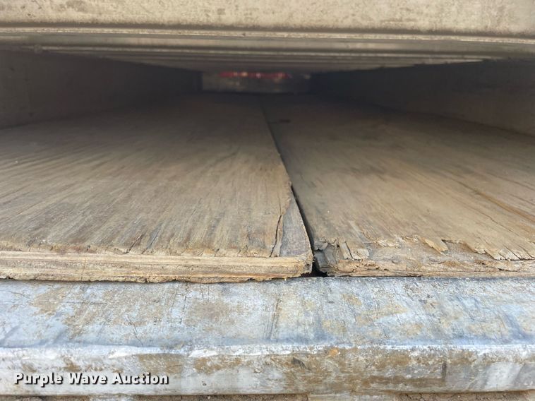 image for item DP0279 2004 Ford F450 Super Duty XL  flatbed truck