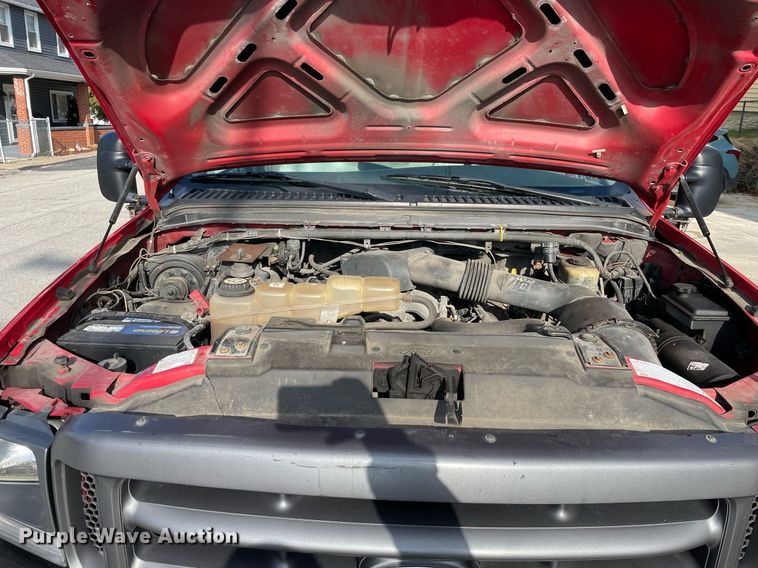 image for item DP0279 2004 Ford F450 Super Duty XL  flatbed truck