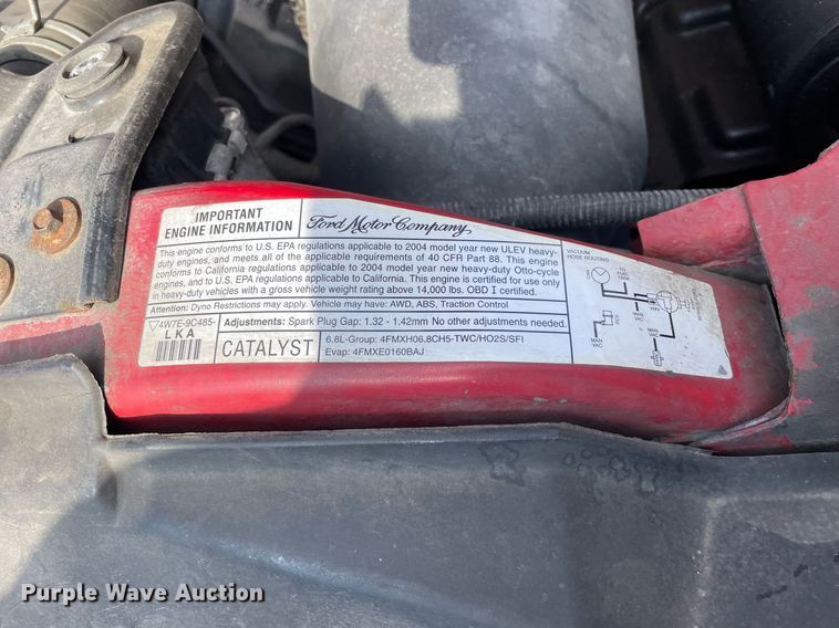 image for item DP0279 2004 Ford F450 Super Duty XL  flatbed truck