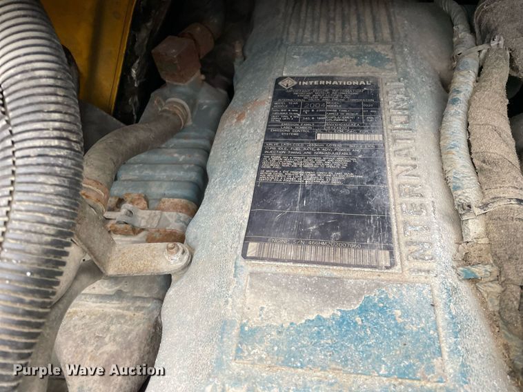 image for item DP0282 2005 International 4300  flatbed truck