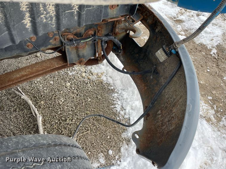 image for item DP0283 2007 International 4300  truck cab and chassis