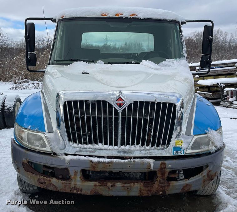 image for item DP0284 2012 International 4300  truck cab and chassis