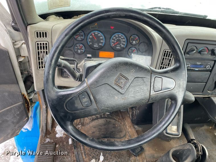 image for item DP0284 2012 International 4300  truck cab and chassis