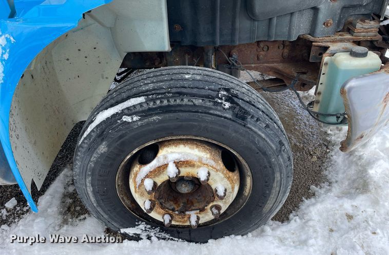 image for item DP0284 2012 International 4300  truck cab and chassis