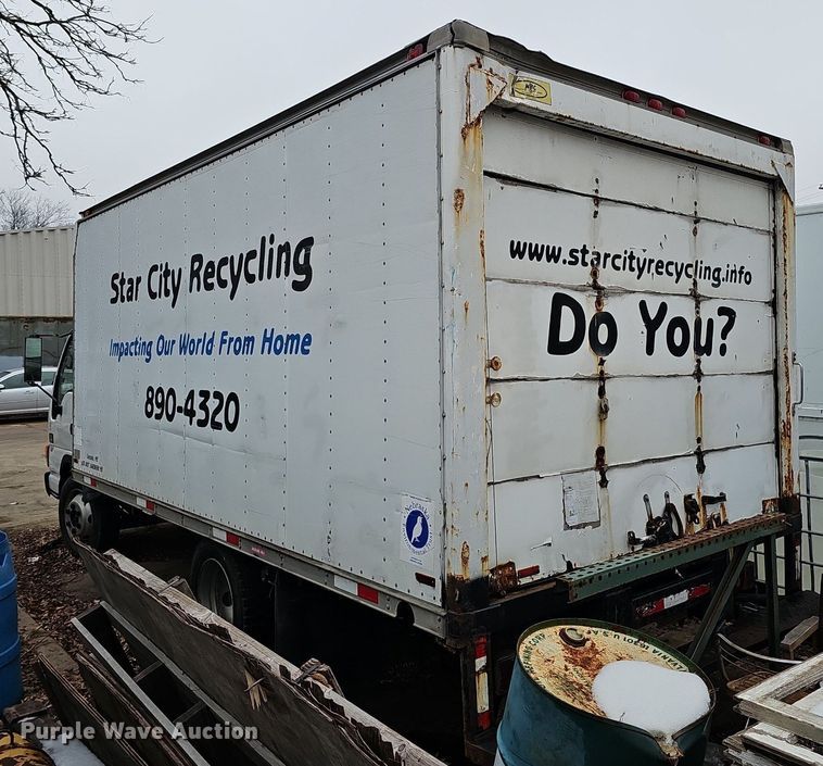 image for item DP0794 2003 GMC W4500  box truck