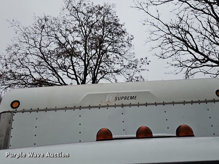 image for item DP0794 2003 GMC W4500  box truck