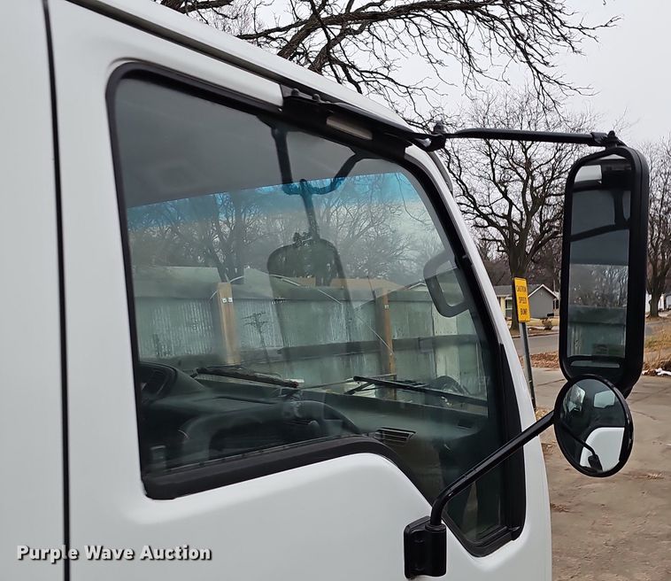 image for item DP0794 2003 GMC W4500  box truck