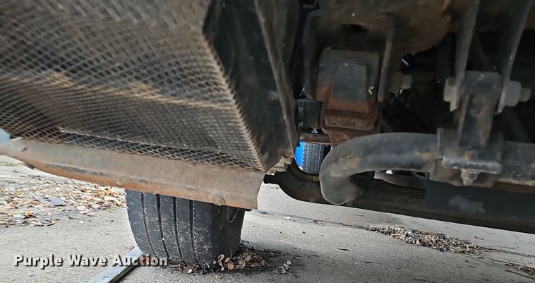 image for item DP0794 2003 GMC W4500  box truck