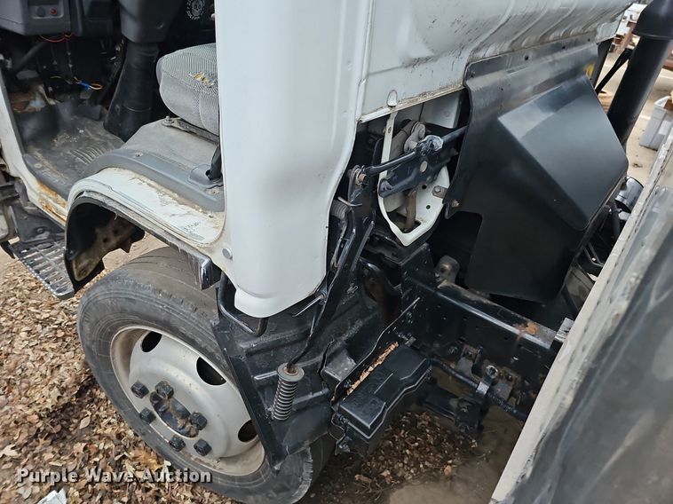 image for item DP0794 2003 GMC W4500  box truck