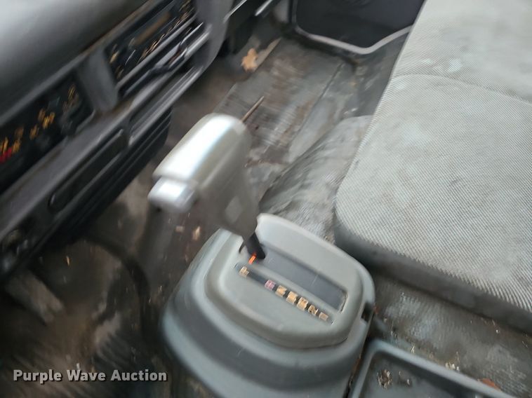 image for item DP0794 2003 GMC W4500  box truck