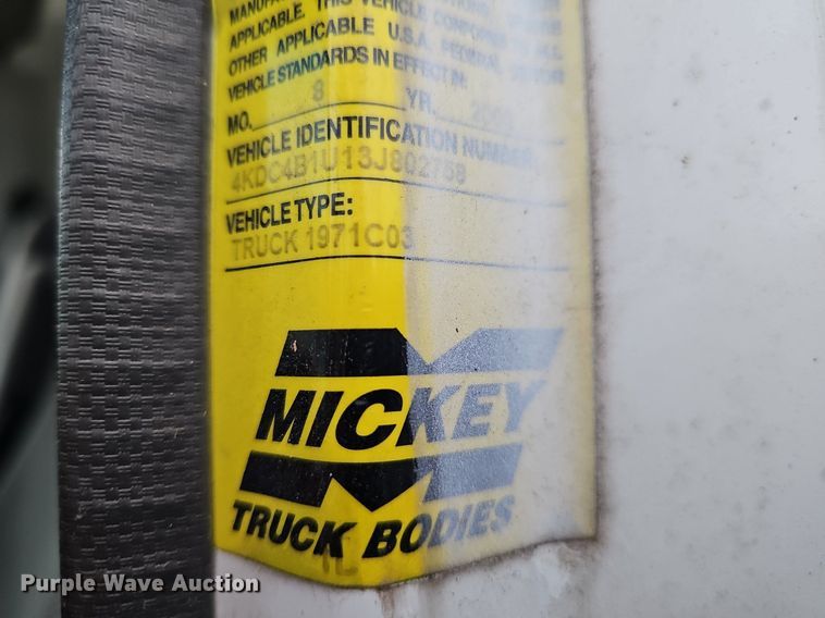 image for item DP0794 2003 GMC W4500  box truck