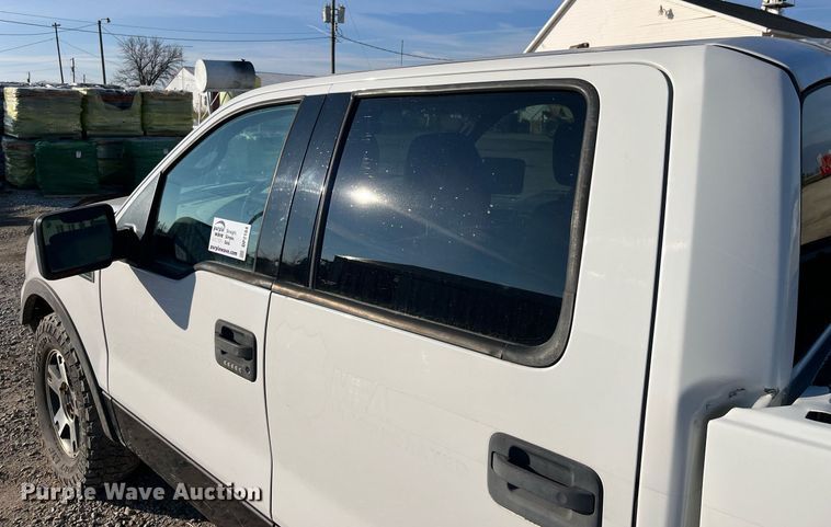 image for item DP2184 2004 Ford F150  SuperCrew pickup truck
