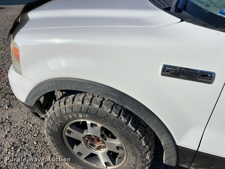 image for item DP2184 2004 Ford F150  SuperCrew pickup truck