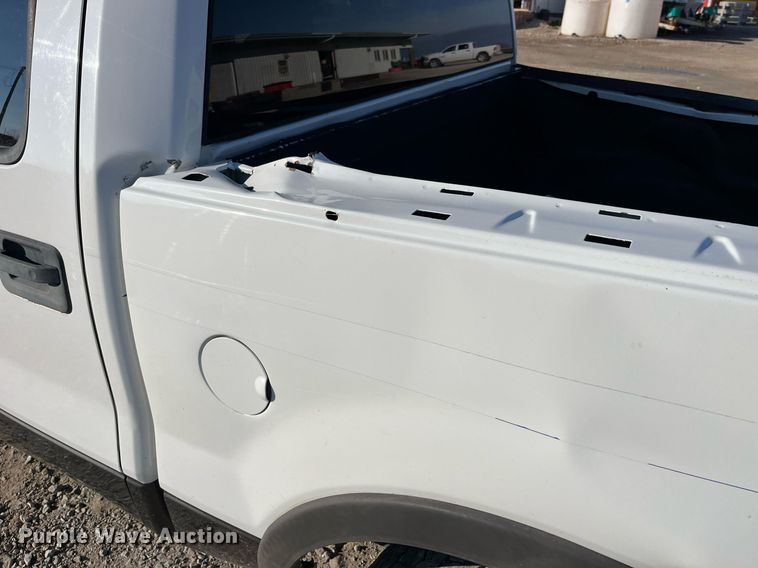 image for item DP2184 2004 Ford F150  SuperCrew pickup truck