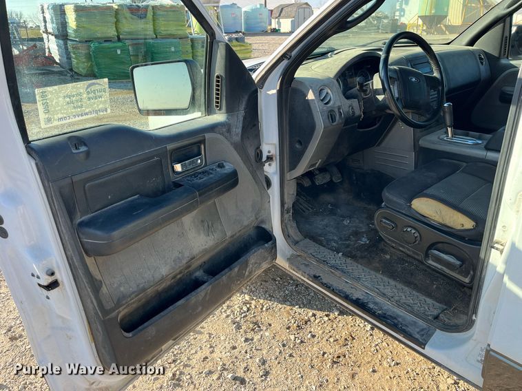image for item DP2184 2004 Ford F150  SuperCrew pickup truck