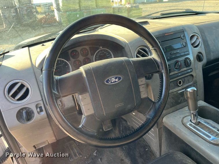 image for item DP2184 2004 Ford F150  SuperCrew pickup truck