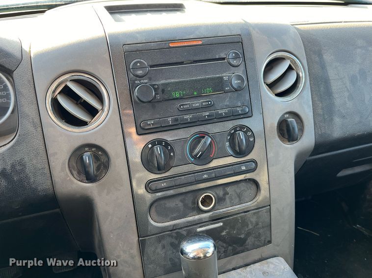 image for item DP2184 2004 Ford F150  SuperCrew pickup truck