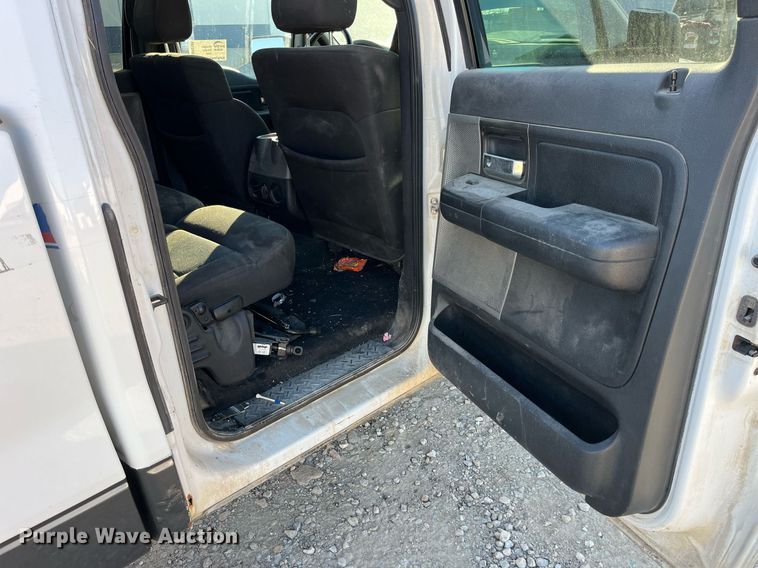 image for item DP2184 2004 Ford F150  SuperCrew pickup truck