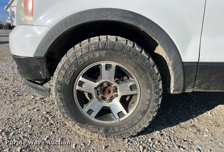 image for item DP2184 2004 Ford F150  SuperCrew pickup truck