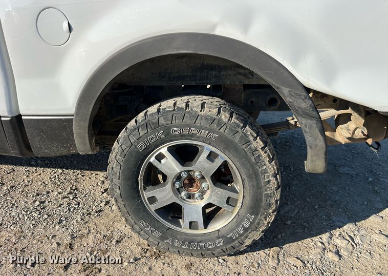 image for item DP2184 2004 Ford F150  SuperCrew pickup truck