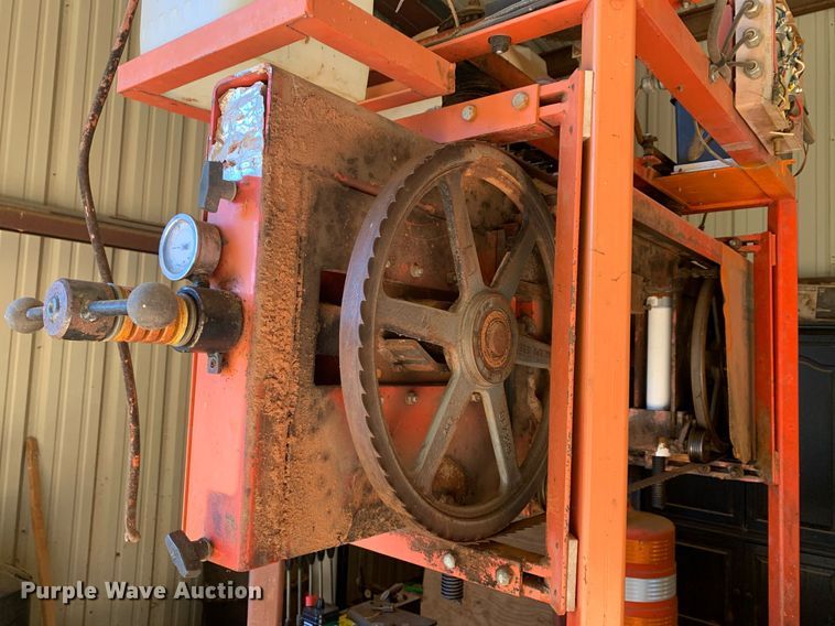 image for item DP8794 2005 Timberking B20  sawmill