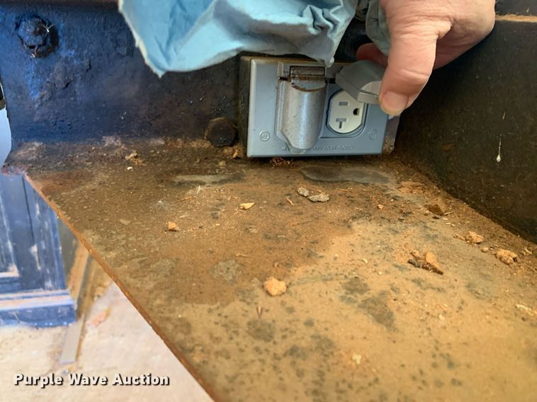 image for item DP8795 Woodmaster W-725  planer