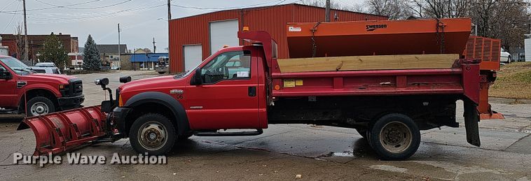 image for item DS5728 2006 Ford F550 Super Duty XL  dump truck