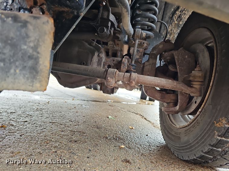 image for item DS5728 2006 Ford F550 Super Duty XL  dump truck