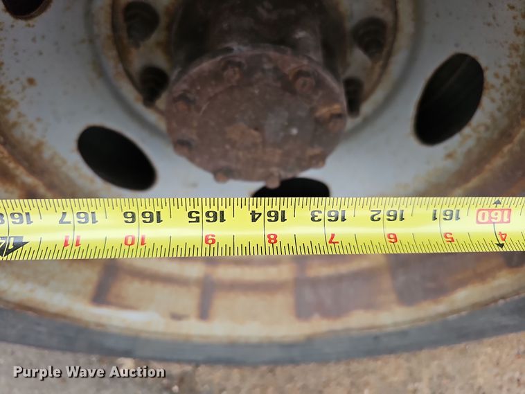 image for item DS5728 2006 Ford F550 Super Duty XL  dump truck