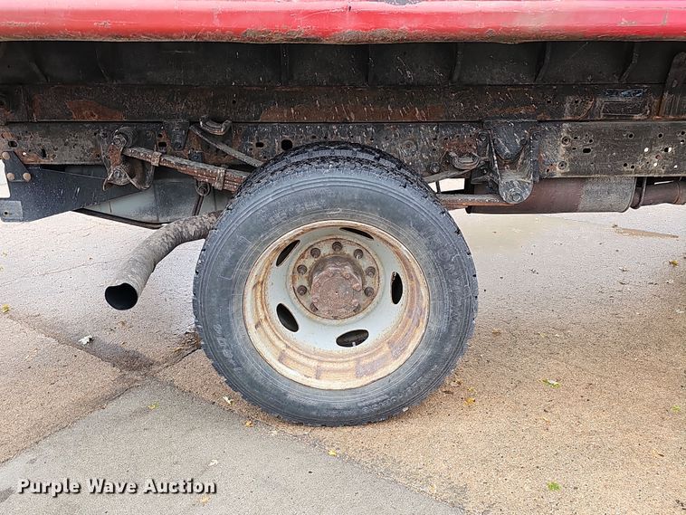 image for item DS5728 2006 Ford F550 Super Duty XL  dump truck