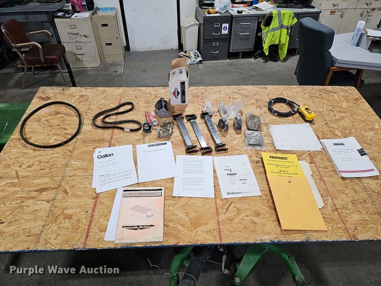 image for item DS5728 2006 Ford F550 Super Duty XL  dump truck