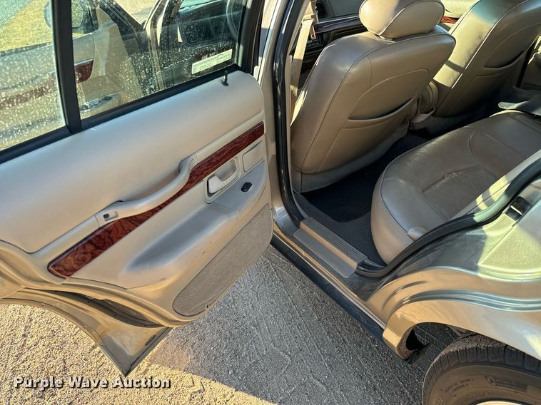 image for item GG9873 2002 Mercury Grand Marquis LS