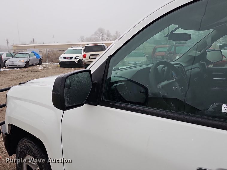 image for item IO9783 2014 Chevrolet Silverado 1500  Double Cab pickup truck