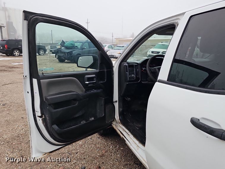 image for item IO9783 2014 Chevrolet Silverado 1500  Double Cab pickup truck