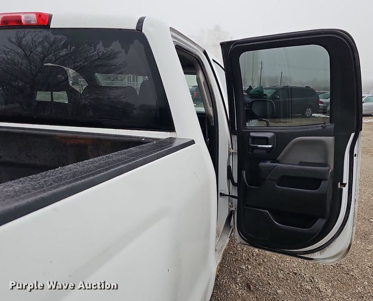 image for item IO9783 2014 Chevrolet Silverado 1500  Double Cab pickup truck