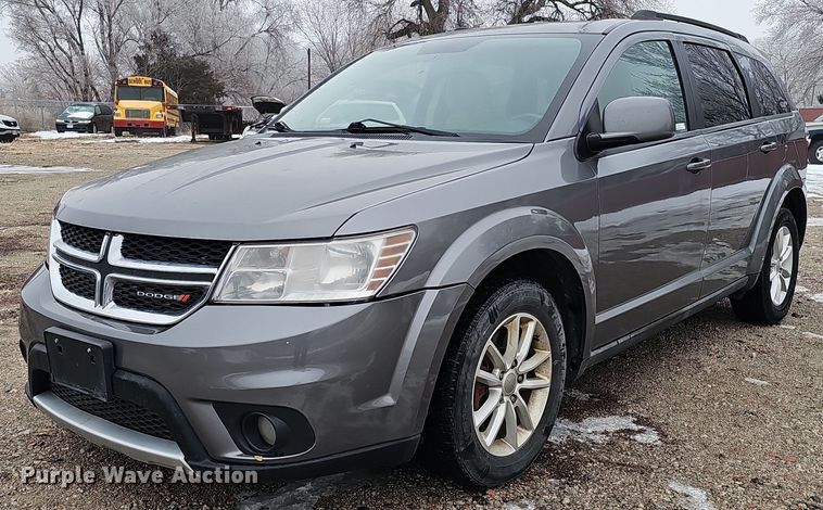 image for item IO9784 2013 Dodge Journey SXT  SUV
